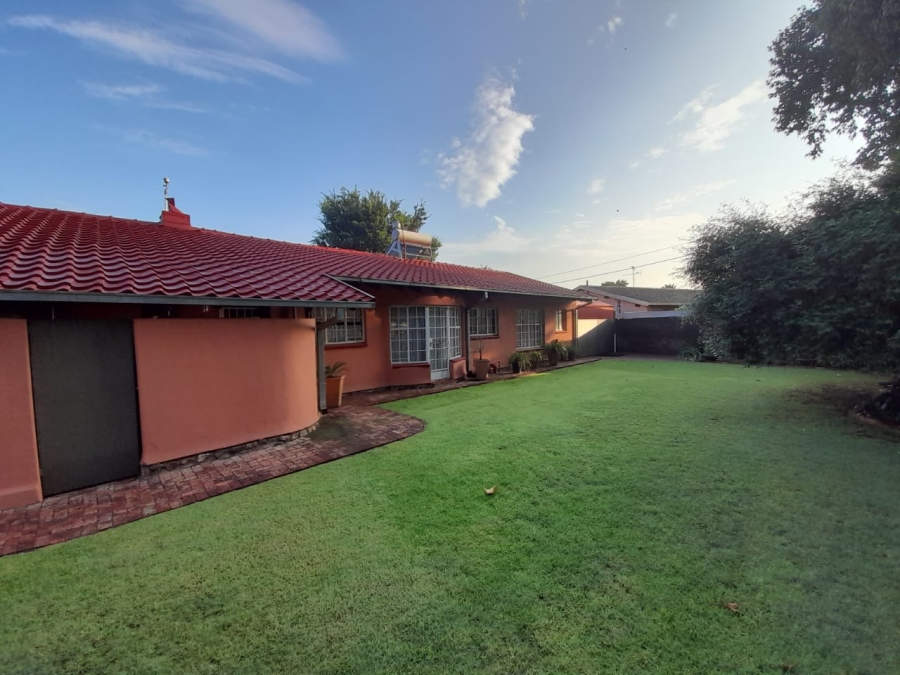 3 Bedroom Property for Sale in Vaalpark Free State